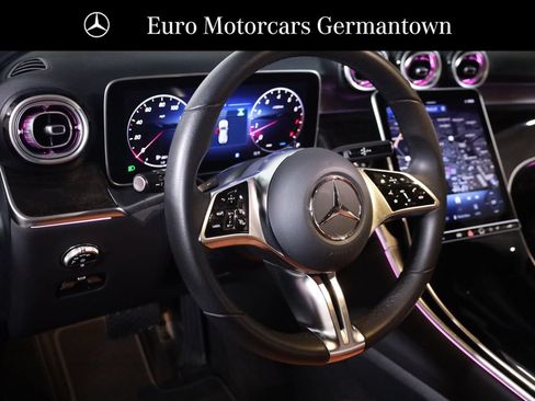 Used 2026 Mercedes-Benz GLC 300 4MATIC image 37