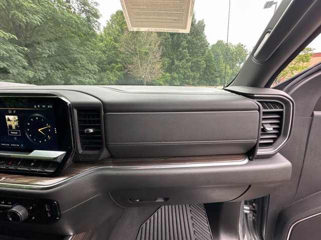 Used 2024 Chevrolet Silverado 1500 RST AWD/4WD image 16
