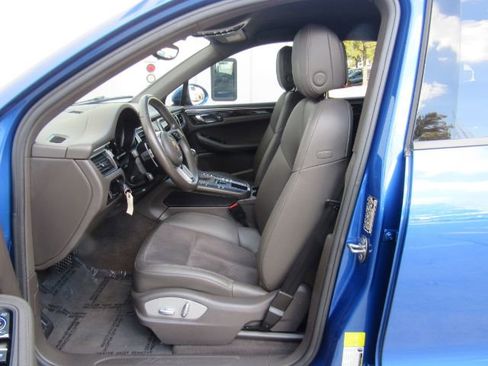 Used 2018 Porsche Macan image 13