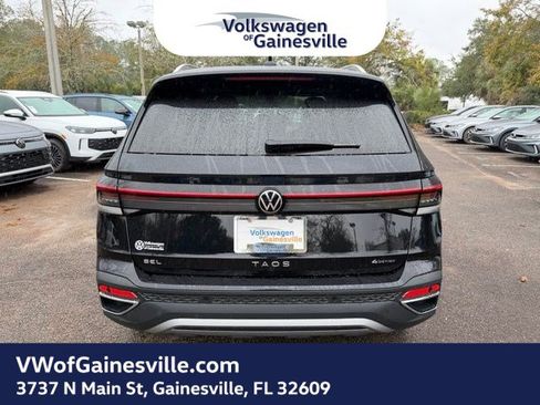 New 2026 Volkswagen Taos SEL image 5