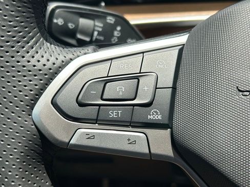 New 2026 Volkswagen Tiguan SEL R-Line AWD/4WD image 27