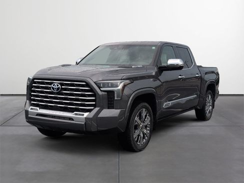 Used 2022 Toyota Tundra Capstone AWD/4WD image 2