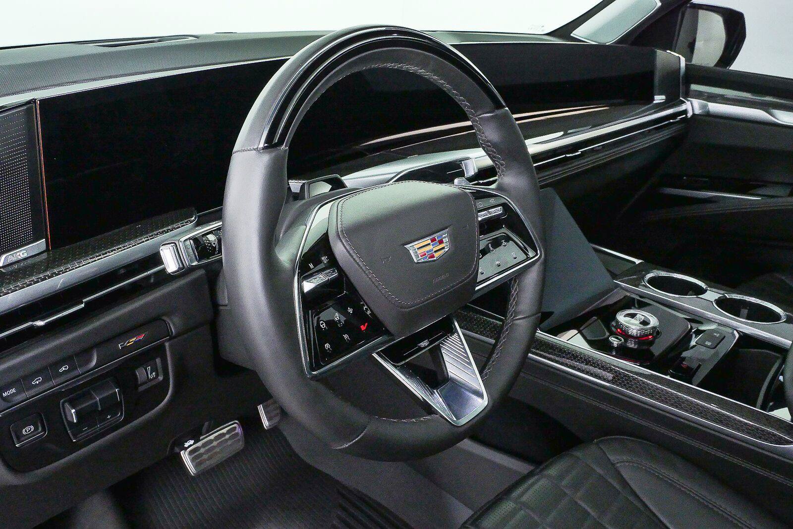 Used 2025 Cadillac Escalade V w/ LPO, Floor Liner Package AWD/4WD image 4
