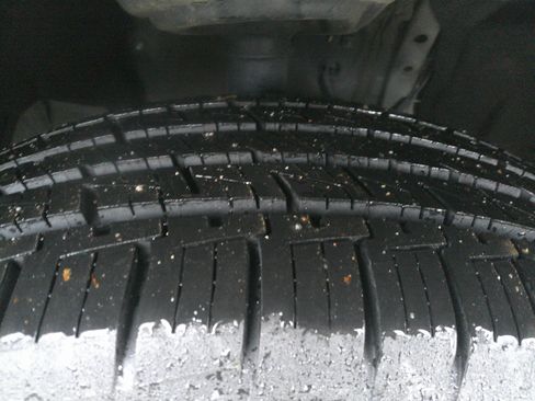 Used 2023 Toyota Highlander XLE image 14