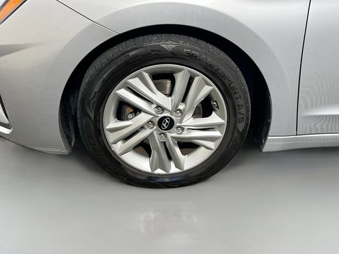 Used 2020 Hyundai Elantra SEL w/ Cargo Package (C1) FWD image 13