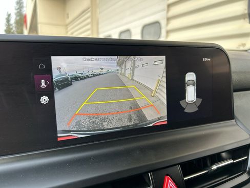 Certified 2025 Kia Seltos EX w/ EX Sunroof Package image 23