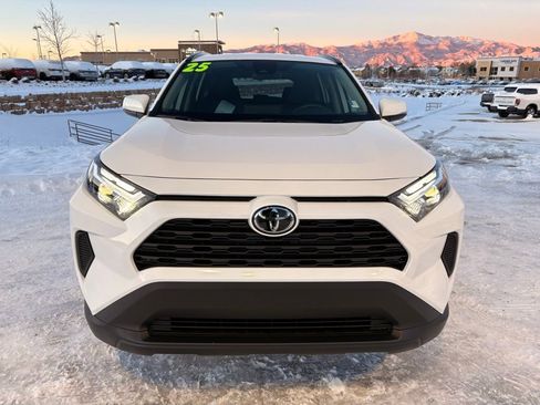 Used 2025 Toyota RAV4 XLE image 2