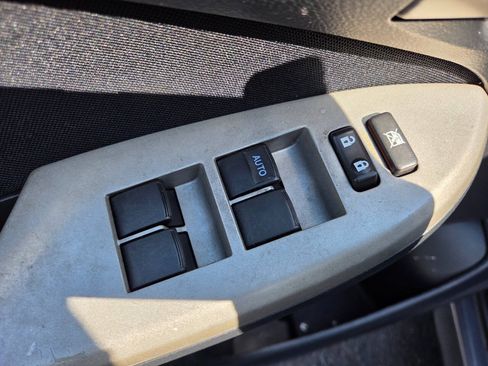 Used 2012 Toyota Corolla S FWD image 12