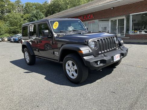 Used 2020 Jeep Wrangler Unlimited Sport S AWD/4WD image 3