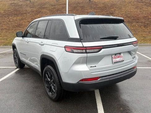 New 2026 Jeep Grand Cherokee Altitude AWD/4WD image 5