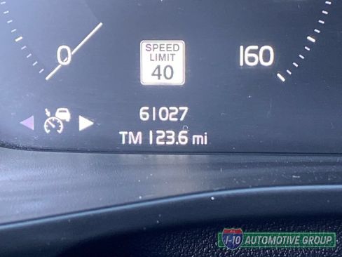 Used 2019 Volvo XC40 T4 Inscription FWD image 33