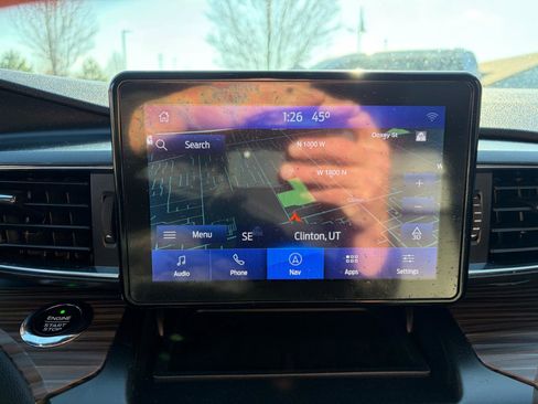 Used 2020 Ford Explorer Limited image 22