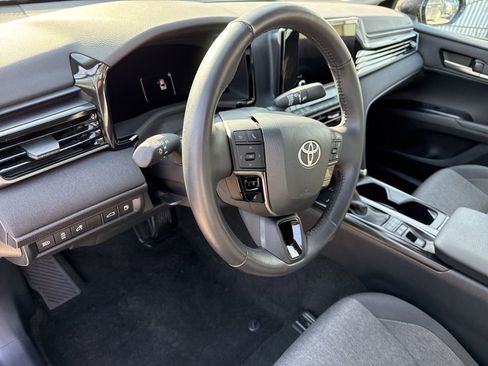 Certified 2025 Toyota Camry LE w/ Convenience Package image 13
