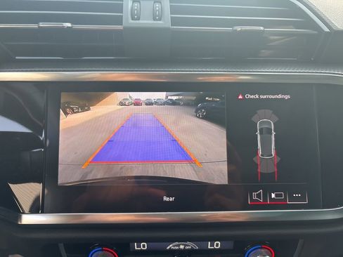 Used 2025 Audi Q3 2.0T Premium w/ Black Optic Sport Package image 25