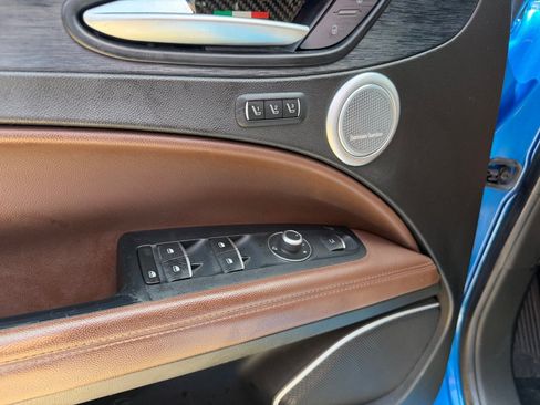Used 2019 Alfa Romeo Stelvio AWD w/ Nero Edizione image 25