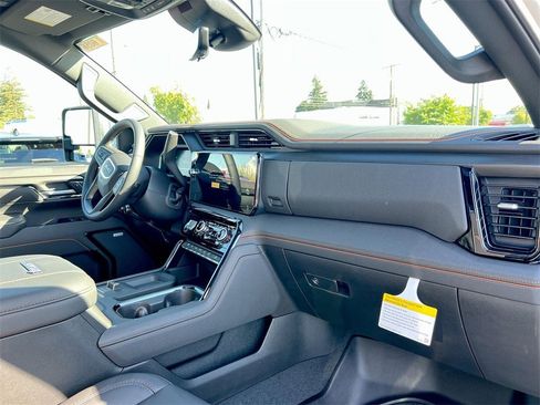 New 2026 GMC Sierra 2500 AT4 w/ AT4 Premium Plus Package image 22
