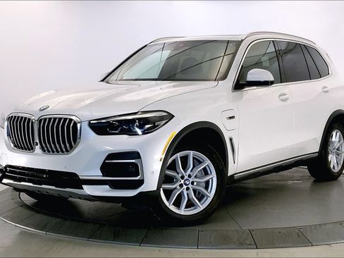 Used 2023 BMW X5 xDrive45e w/ Luxury Seating Package AWD/4WD image 11