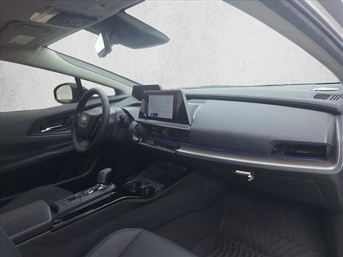 Certified 2023 Toyota Prius XLE FWD image 19