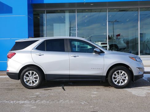Certified 2021 Chevrolet Equinox LT image 2