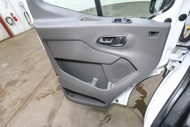 Used 2025 Ford Transit 250 148 High Roof AWD image 31