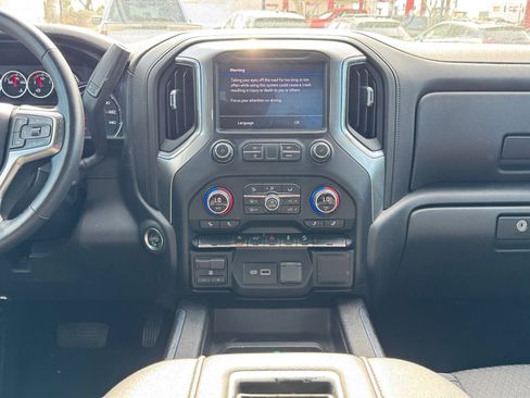 Used 2021 Chevrolet Silverado 1500 RST image 15