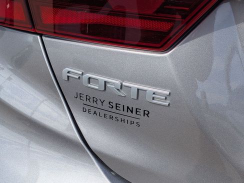 Certified 2023 Kia Forte LXS FWD image 30