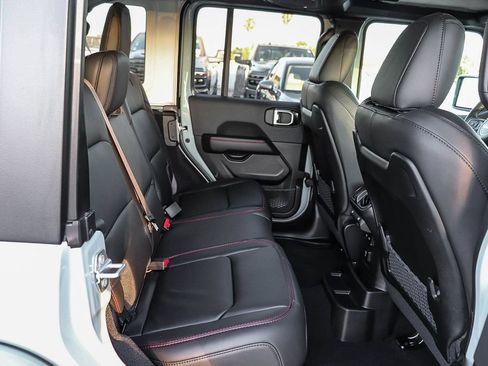 New 2026 Jeep Wrangler Unlimited Rubicon AWD/4WD image 19