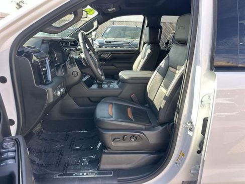 Used 2025 GMC Sierra 1500 AT4 image 18