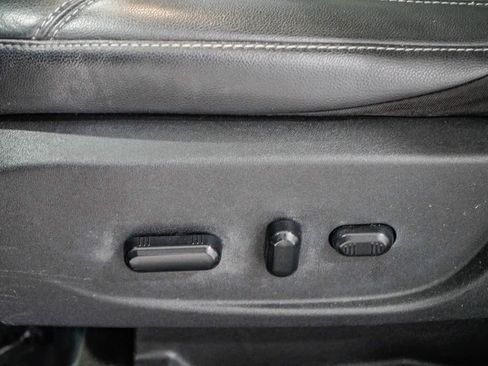 Used 2016 Ford C-MAX Energi SEL w/ Equipment Group 302A image 20