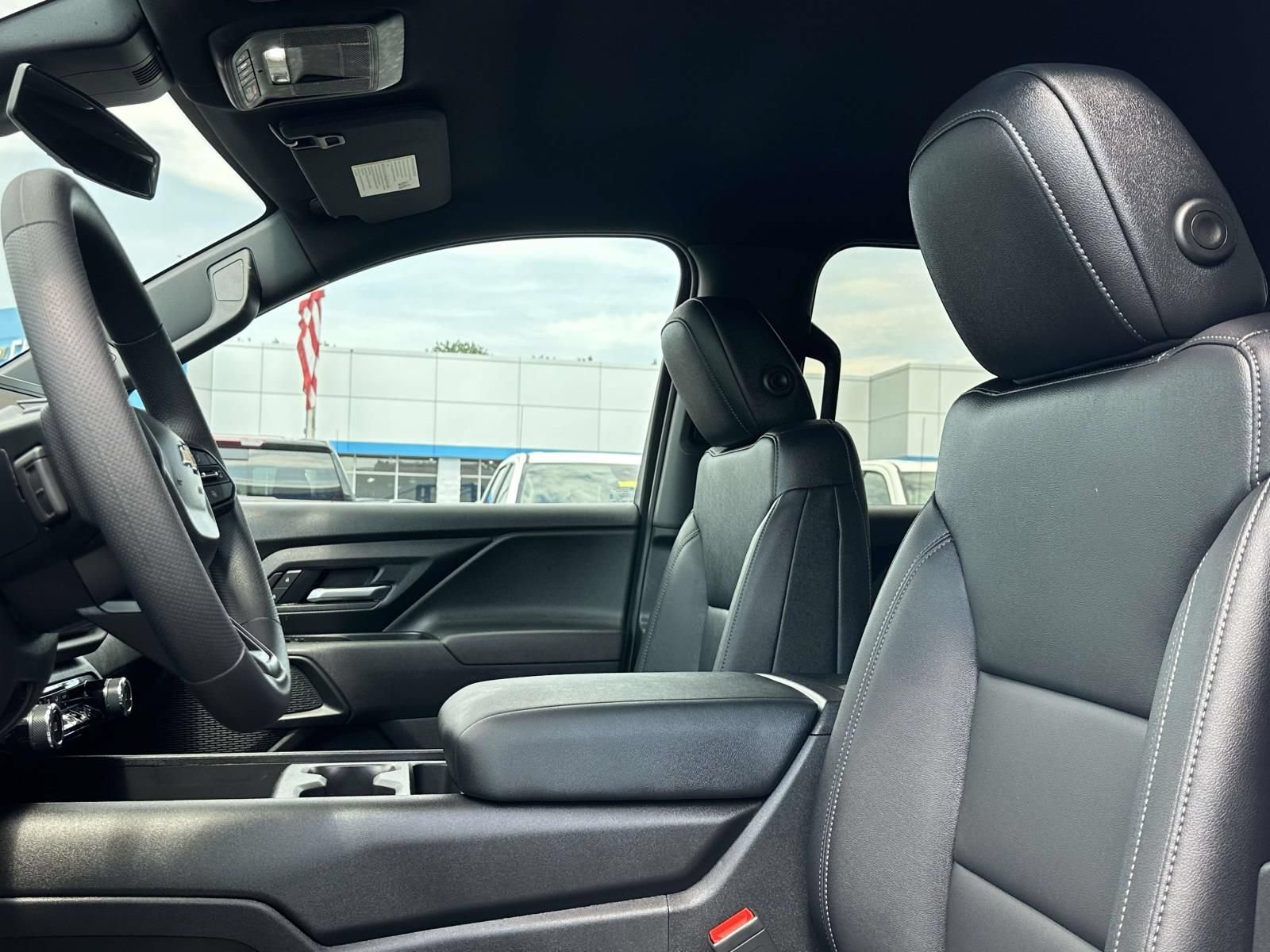 Used 2025 Chevrolet Silverado EV W/T AWD/4WD image 23