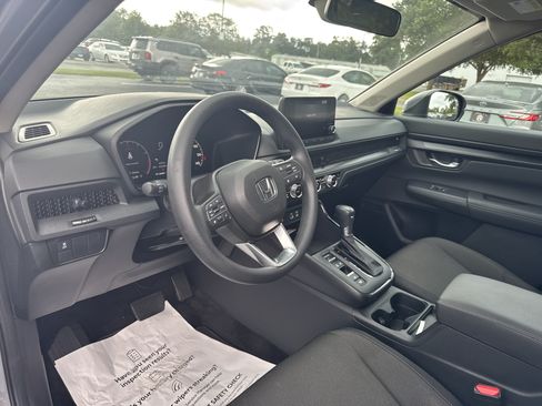 Used 2025 Honda CR-V EX image 8