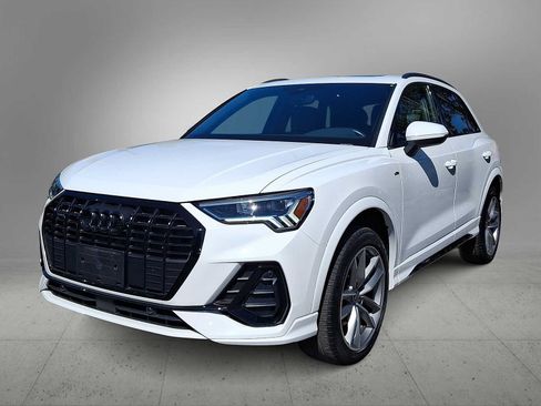 Used 2023 Audi Q3 2.0T Premium w/ Black Optic Sport Package AWD/4WD image 1