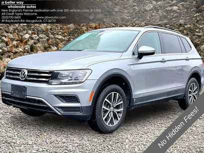 Used 2020 Volkswagen Tiguan SE w/ Panoramic Sunroof Package