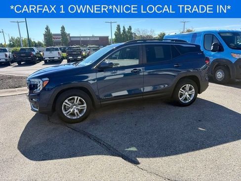 Used 2023 GMC Terrain SLE w/ Driver Convenience Package FWD image 6