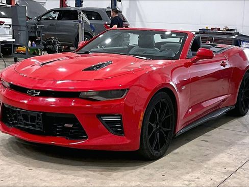 Used 2017 Chevrolet Camaro SS image 32
