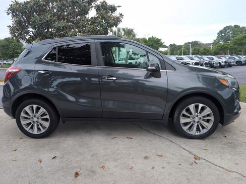 Used 2018 Buick Encore Preferred FWD image 11
