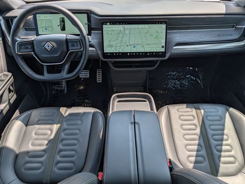 Used 2024 Rivian R1S Adventure AWD/4WD image 10