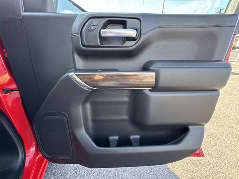 Used 2022 Chevrolet Silverado 1500 LT image 28