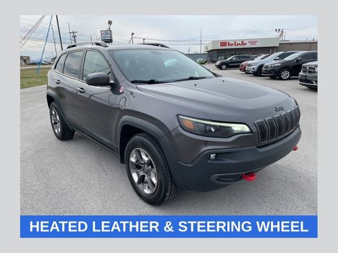 Used 2019 Jeep Cherokee Trailhawk w/ Cold Weather Group AWD/4WD image 1