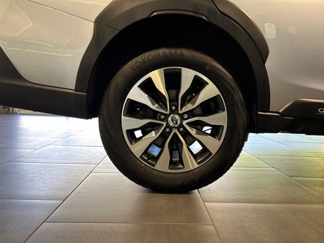 Used 2023 Subaru Outback Limited AWD/4WD image 46