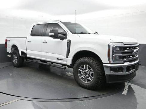 Used 2024 Ford F250 Lariat w/ FX4 Off-Road Package AWD/4WD image 1