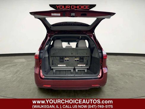 Used 2016 Toyota Sienna XLE AWD/4WD image 15