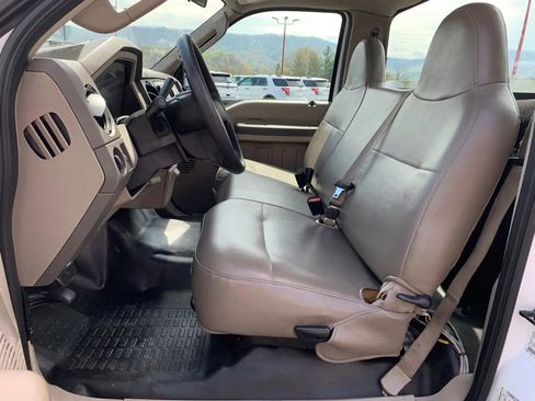 Used 2008 Ford F350 XL image 9