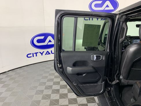 Used 2021 Jeep Wrangler Unlimited Sahara AWD/4WD image 29