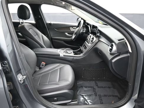 Used 2019 Mercedes-Benz C 300 Sedan image 38