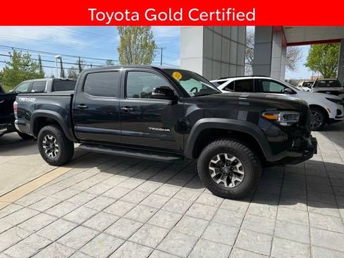 Certified 2023 Toyota Tacoma TRD Off-Road AWD/4WD image 4