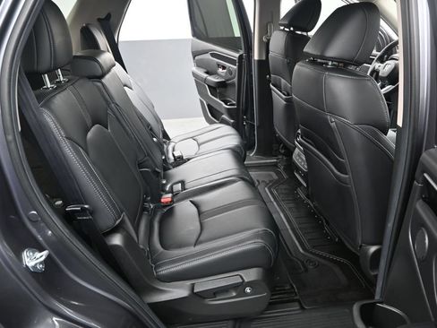 Certified 2025 Honda Pilot EX-L image 29