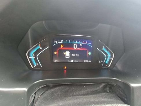 Used 2023 Honda Odyssey Touring image 3