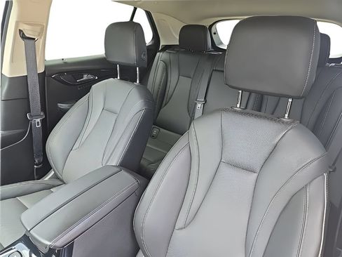 Used 2023 Buick Envision Essence FWD image 12