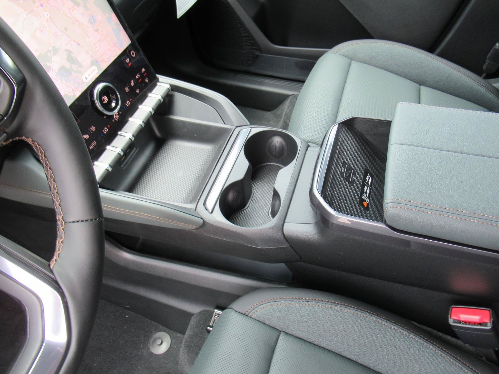 New 2027 GMC Terrain AT4 w/ Convenience Package III AWD/4WD image 18